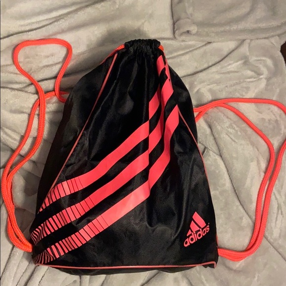 Adidas Drawstring bag - Picture 1 of 3